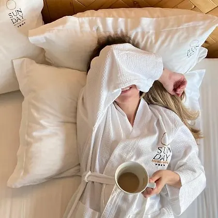 Sunday Boutique 4* ניאה סטירה