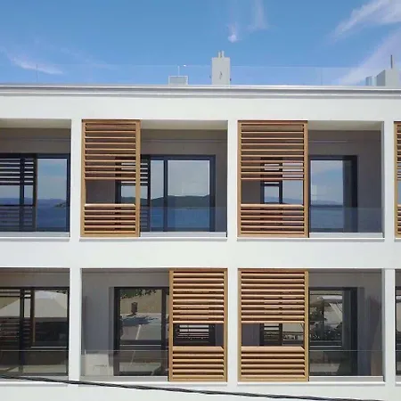 Sunday Boutique Nea Styra