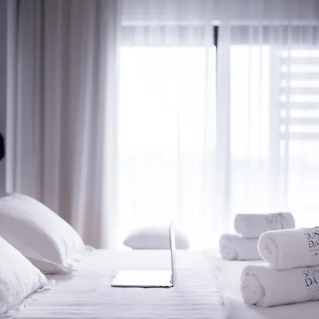 Sunday Boutique Hotel Nea Styra