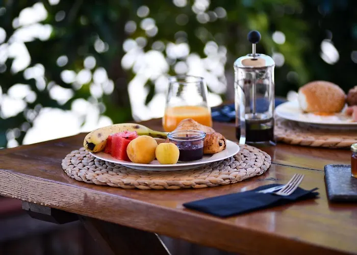 Sunday Boutique Hotell Nea Styra